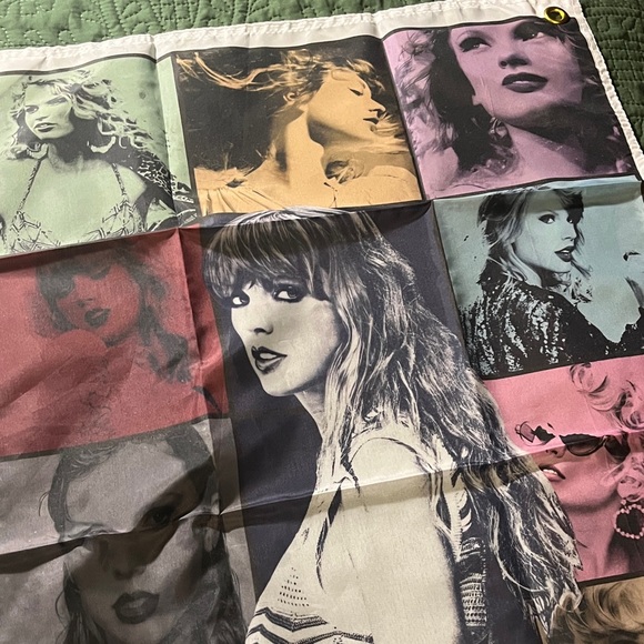 Taylor Swift Multicolor Wall Tapestry 3ftx2ft - Picture 2 of 3